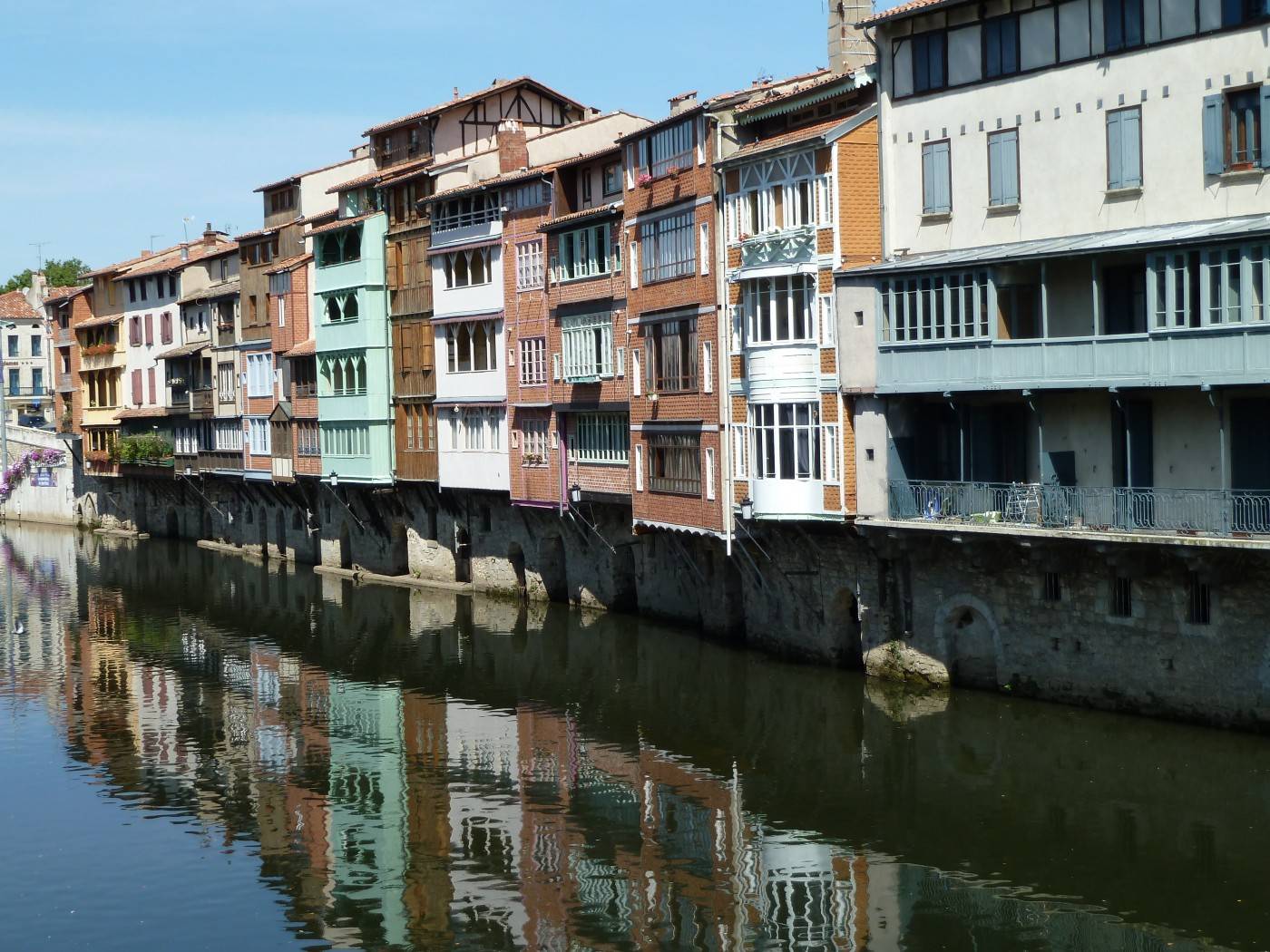 Maison le long de l'Agoût à Castres